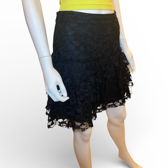 H&M- Lace Layered Skirt - Picture 4 of 7